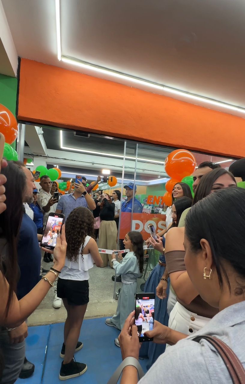 COMEVAL inauguró su novena tienda con una gran celebración en San&nbsp;Diego
